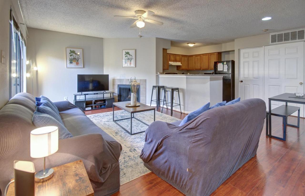Lovely 2 Bedroom, 1 Bath Condo With Pools And Gym. Хьюстон Экстерьер фото