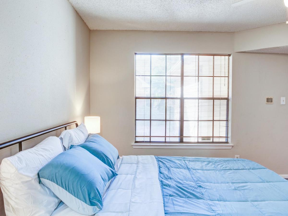 Lovely 2 Bedroom, 1 Bath Condo With Pools And Gym. Хьюстон Экстерьер фото